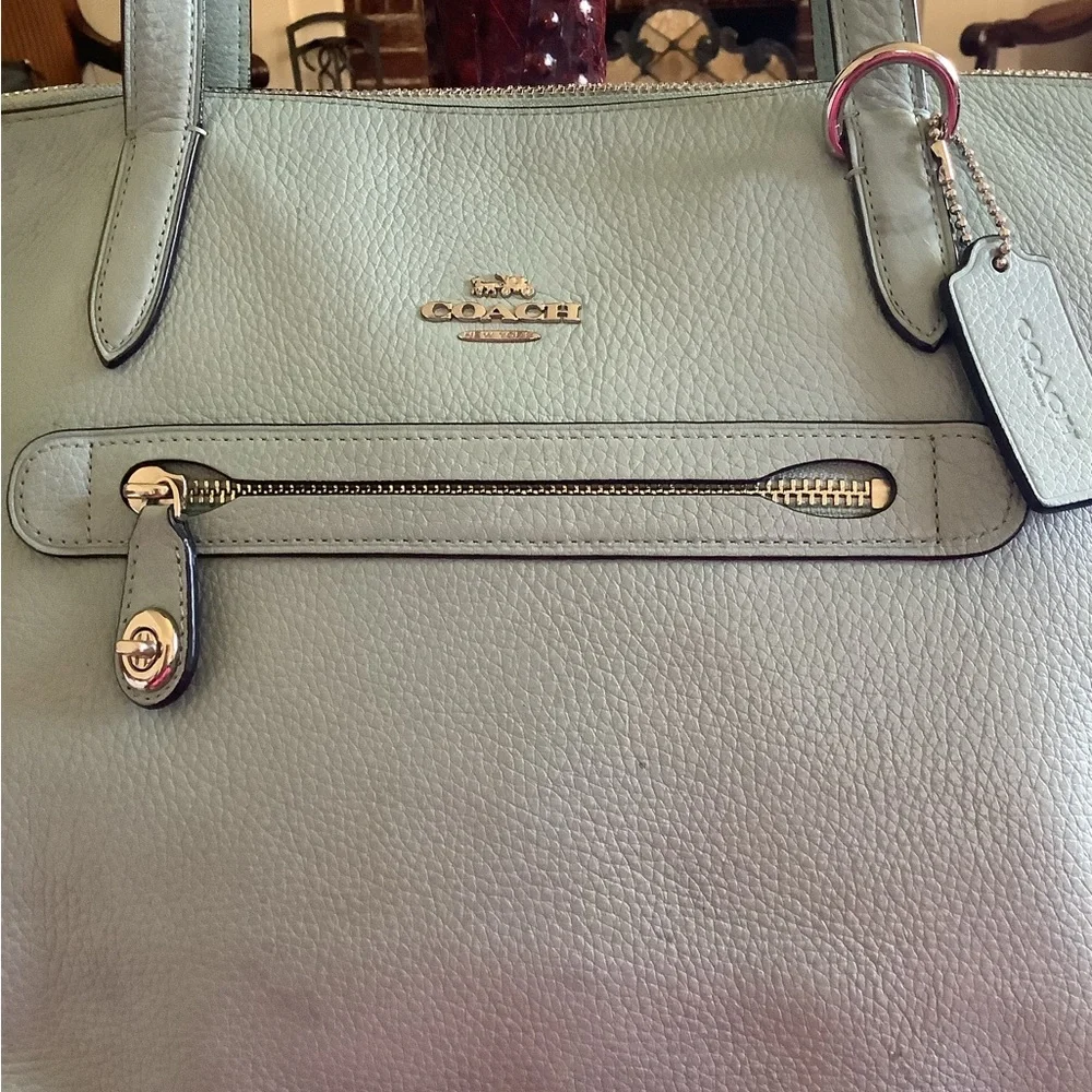 Authentic coach taylor sky blue large pebbled leather tote 16x10
